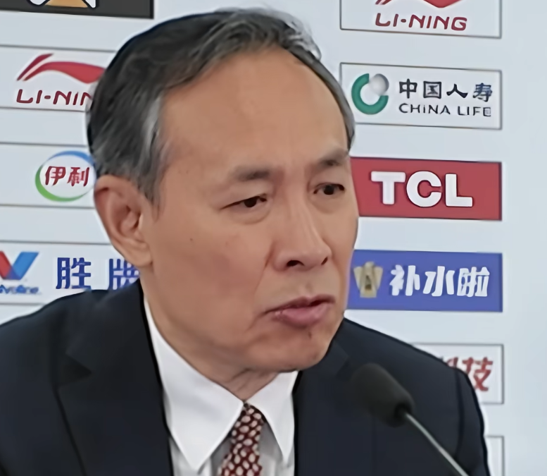 云开体育官网-胜同曦发布会！许利民直指下半场防守回暖，回应斯佩尔曼顶撞！